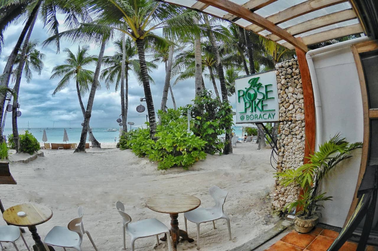 Beachfront Resort: The Rose Pike Boracay, Station 3