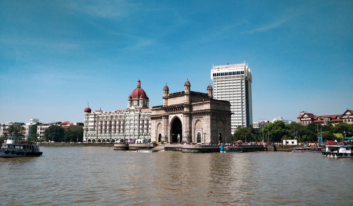 The Melting Pot of Mumbai: Discovering the Exquisite Flavors and Traditions
