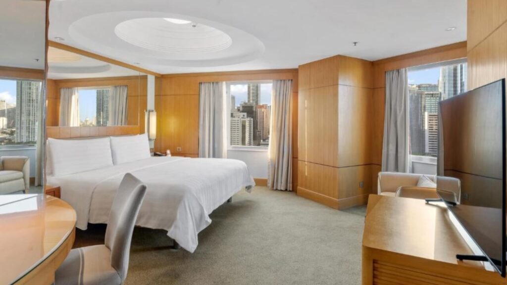 Deluxe Suite Starts from ₱17,839
per night  